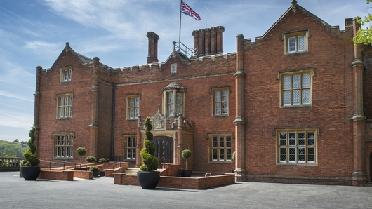 LAT_EXTERIOR_MOBILE_CROP