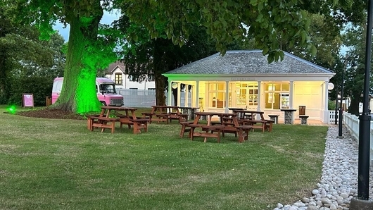WOK_SUMMERHOUSE
