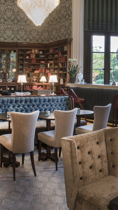 Tortworth Library Bar