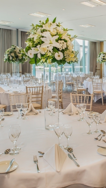 Weddings at De Vere Cotswold Water Park