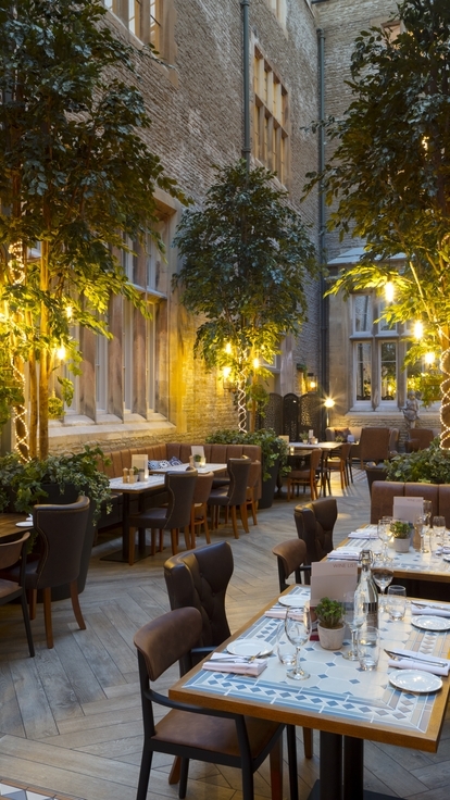 The Atrium Bar at De Vere Tortworth Court