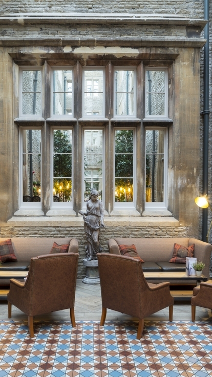 The Atrium Bar at De Vere Tortworth Court